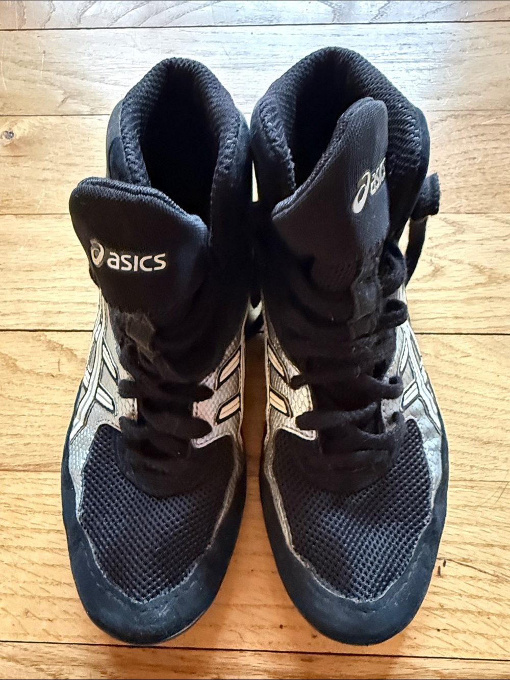 ASICS Black and Silver Mesh High-Top Sneakers Wrestling Shoes